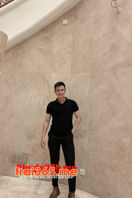 TRAI VP GYM NGON MASSAGE GIỎI, LÀM TÌNH DÂM NHIỆT TÌNH AZ ( DU B40 )