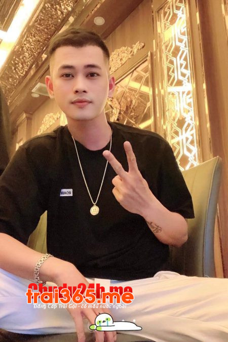 TRAI MENLY BODY GYM MASSAGE TỐT ĐỤ KHỎE AZ CHUẨN TIỀN ( TÂN A15 )