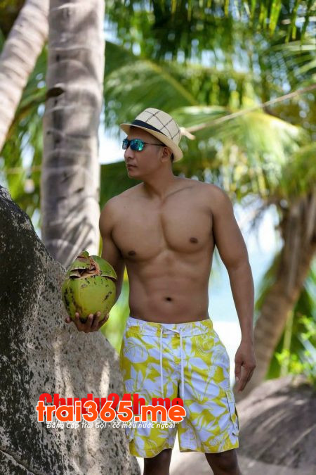 TRAI GYM BODY NGON, ĐỤ KHỎE TOP BOT OK VUI VẺ NHIỆT TÌNH AZ ( JZAC B54 )