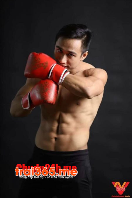 TRAI GYM NGON ĐẦY TÌNH CẢM MASSAGE GIỎI, LÀM TÌNH DÂM NHIỆT TÌNH AZ ( VIỆT B55 )