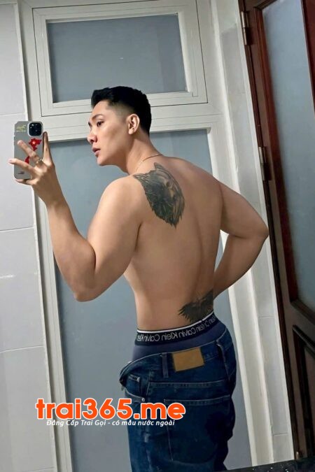 TRAI MENLY MẶT ĐẸP TRAI, RẤT CÓ DUYÊN, MASSAGE QUÁ OK, TOP BOT CHUẨN ( MINH A107 )