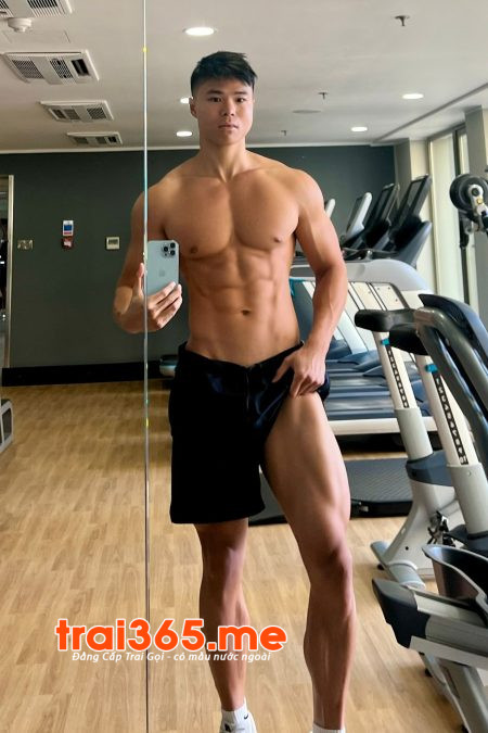 SIÊU PHẨM HOT🔥 TRAI VDV THỂ HÌNH ĐỨC 1M80 CU BỰ ĐỤ KHỎE CHƠI NHIỆT TÌNH SIÊU DÂM SIÊU SƯỚNG LÊN ĐẾN TẬN TỤI TRỜI MÂY XANH. ( CƯỜNG A05)